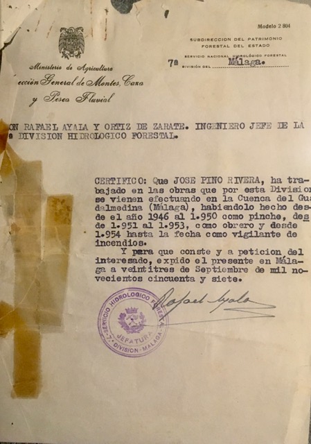 Certificado, de 23/09/1957, de servicios prestados en el Patrimonio Forestal del Estado.