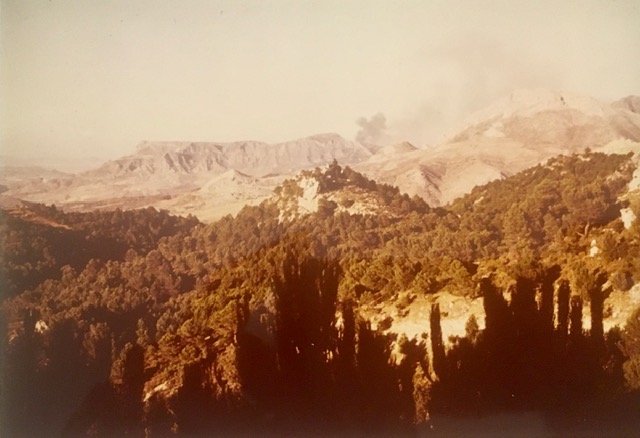 Llano de las Palomas y tajo del Arca. Fotografía de Rudolf Janda, verano de 1983.