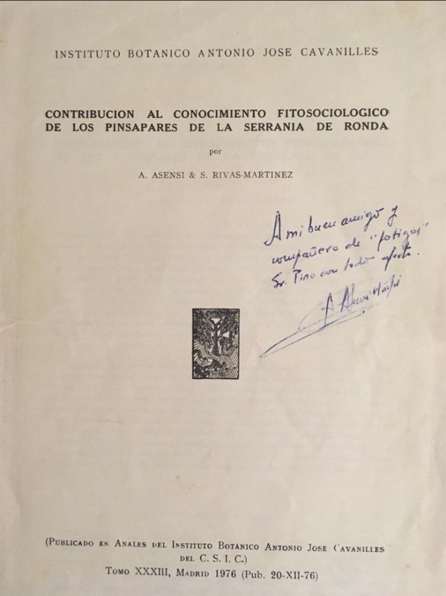 Artículo científico sobre la fitosociología del pinsapo de A. Asensi y S. Rivas Martínez (1976) con dedicatoria.