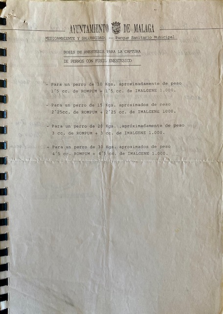 Dosis de anestesia para la captura de perros con fusil anestésico (1989).